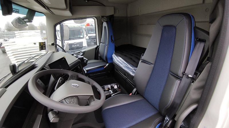Volvo (2025) FH 460 6x2 Palfinger nebo Fass - fotka 16 z 18