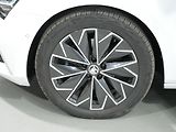 Škoda Superb - náhled 24