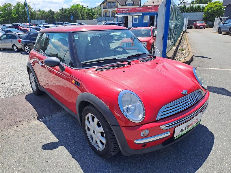Mini One 1,6 i - fotka 2 z 11