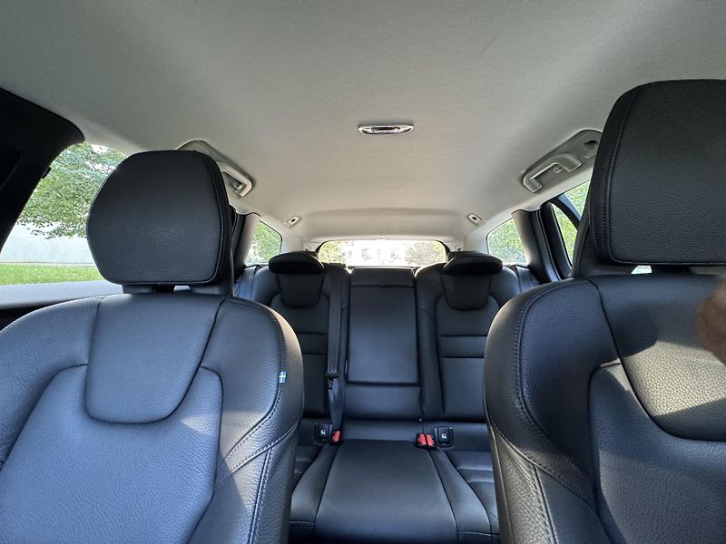 Volvo V60 (2022) B4 Mild Hybrid Inscription - fotka 14 z 20