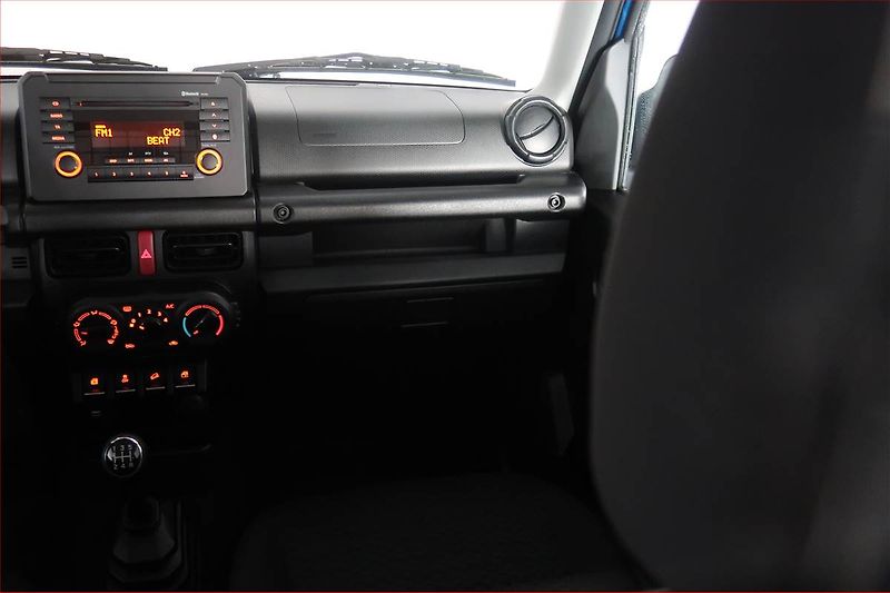 Suzuki Jimny (2021) 1.5 AllGrip - fotka 8 z 14