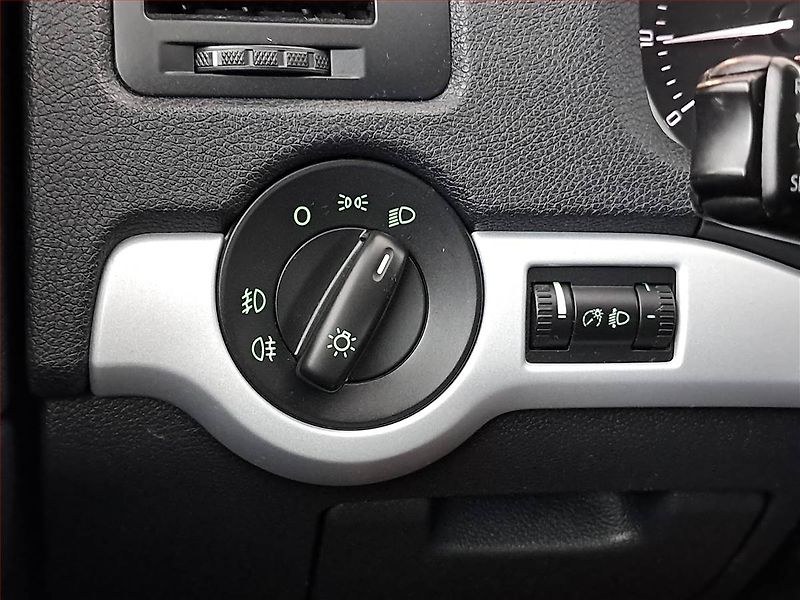 Škoda Octavia (2009) 1.6, po STK, jezdí výborně - fotka 14 z 14