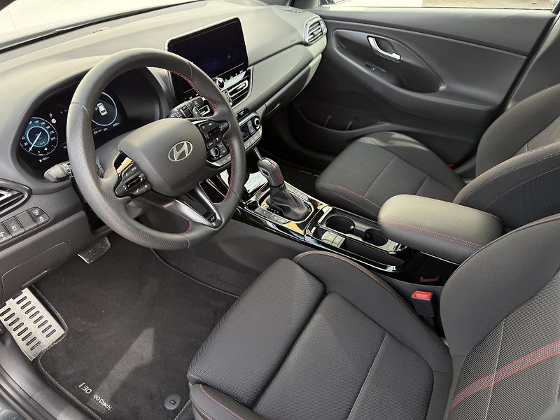 Hyundai i30 1.5 T-GDI 103kW DCT N-Line - fotka 10 z 21