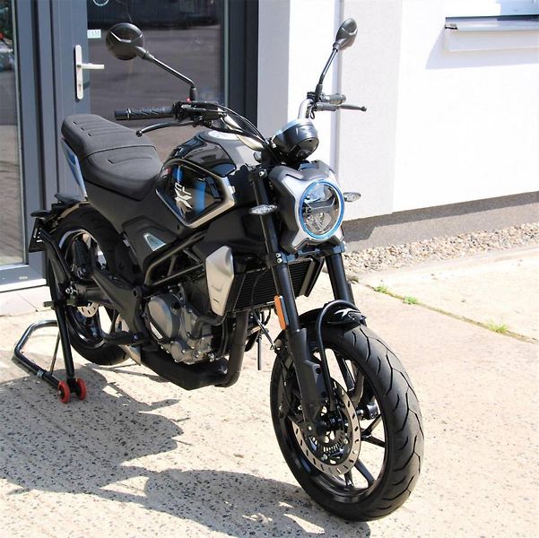 CFMOTO 300 CL-X (2026) 300CL-X BLACK - fotka 10 z 25