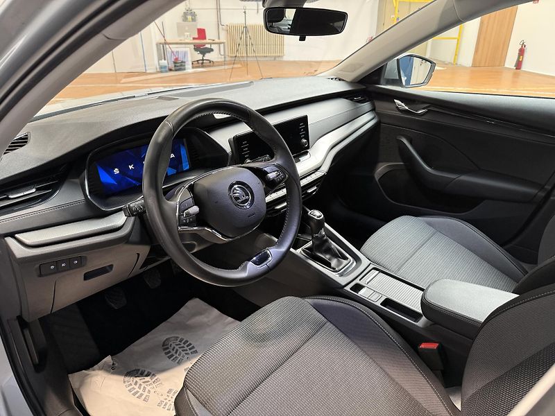 Škoda Octavia 1.5 TSI 110kW Ambition Combi - fotka 5 z 12