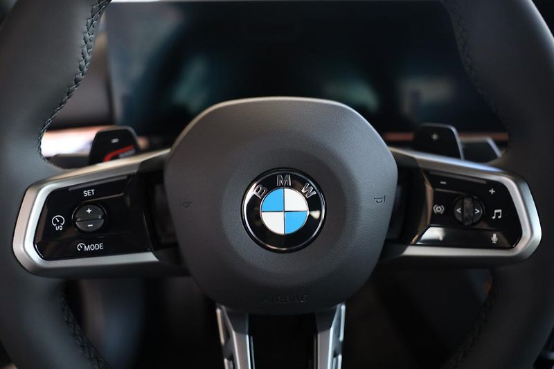 BMW Řada 5 540d xDrive Sedan - fotka 11 z 18