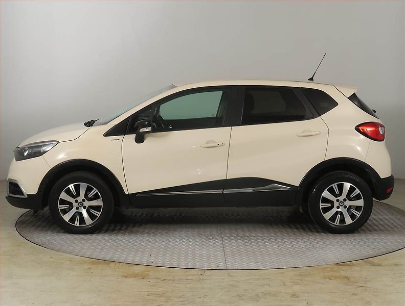 Renault Captur (2017) Limited 1.2 TCe, Serv.kniha - fotka 3 z 19