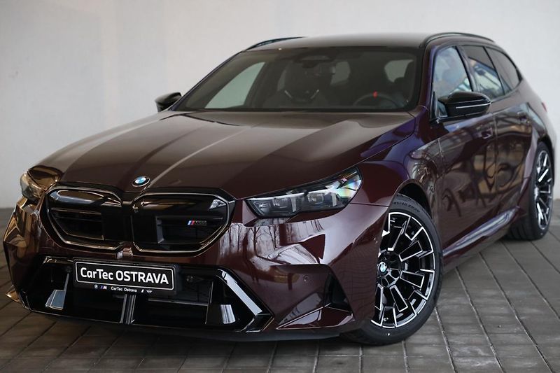 BMW M5 Touring - fotografie inzerátu