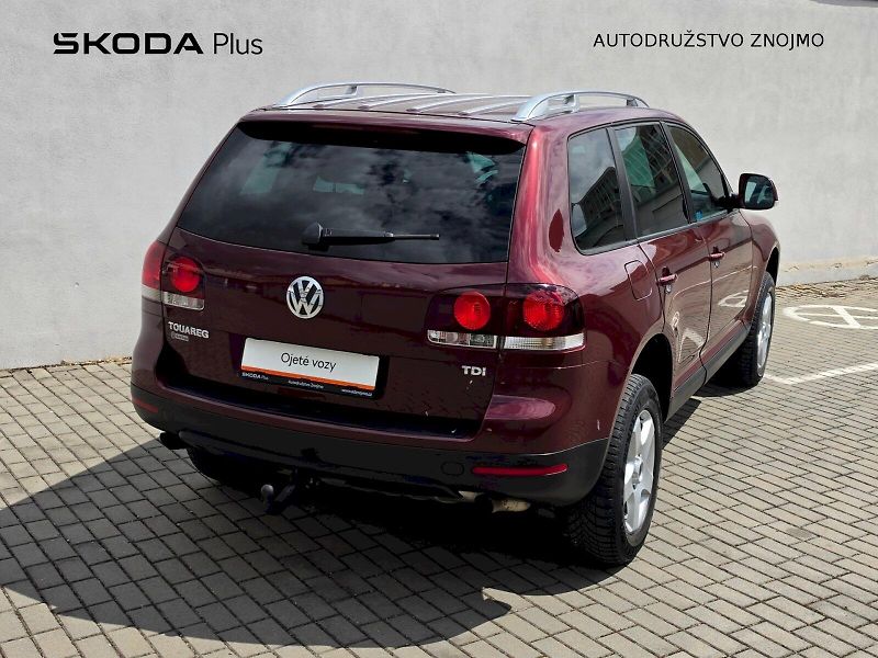 Volkswagen Touareg (2007) 2,5TDI 128KW 4X4 AUTOMAT - fotka 2 z 26