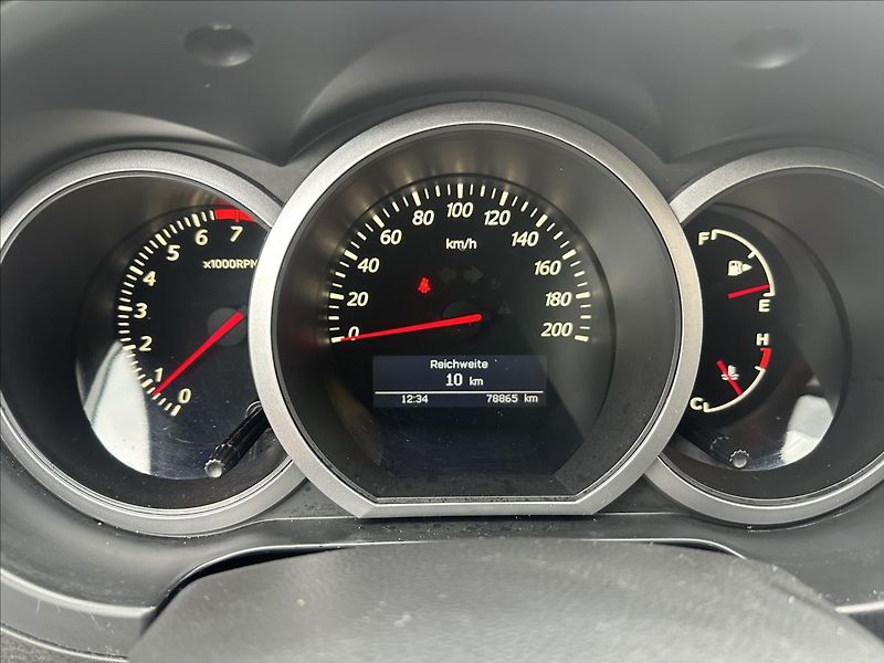 Suzuki Grand Vitara 1,6 4x4 1.majitel - fotka 15 z 22