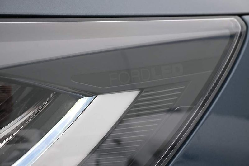 Ford Focus (2022) 1.5 ACTIVE LED Kamera ECOBLUE - fotka 27 z 33