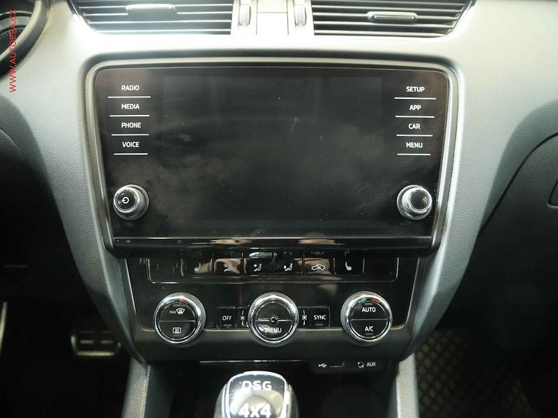 Škoda Octavia (2017) 2.0TDi 4x4, ČR, Scout, DSG - fotka 13 z 21
