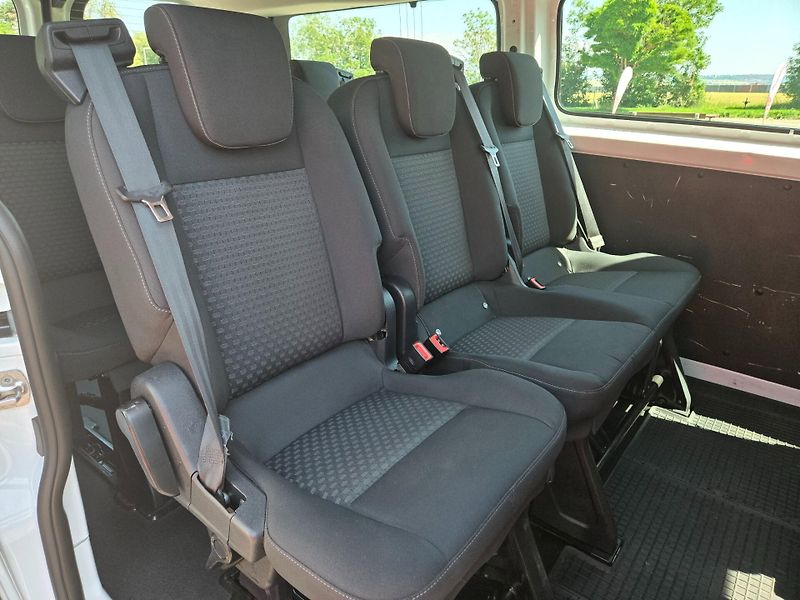 Ford Transit Custom (2020) Kombi L2 (9 mís - fotka 6 z 22