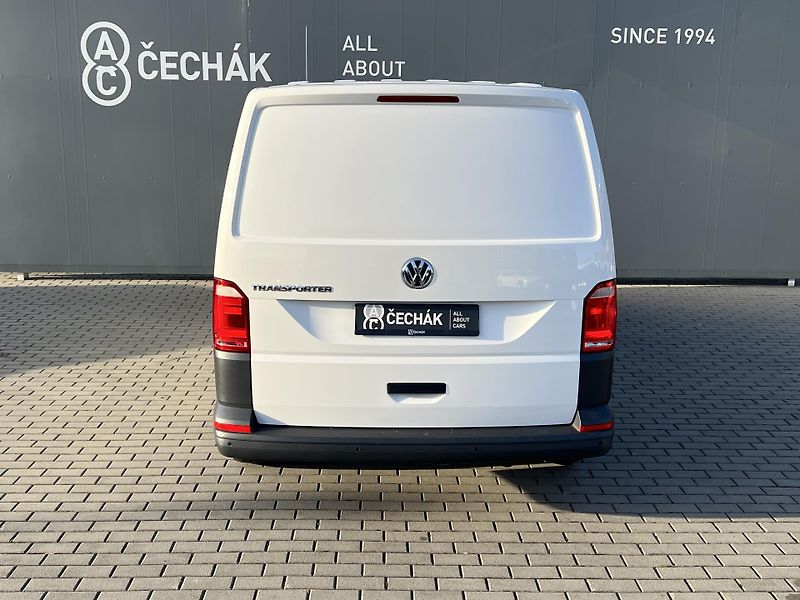 Volkswagen Transporter (2018) - fotka 5 z 33
