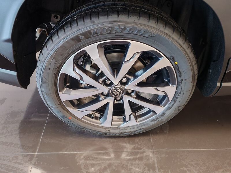 Toyota Corolla Cross 2.0 Hybrid 4x2 Executive - fotka 12 z 36