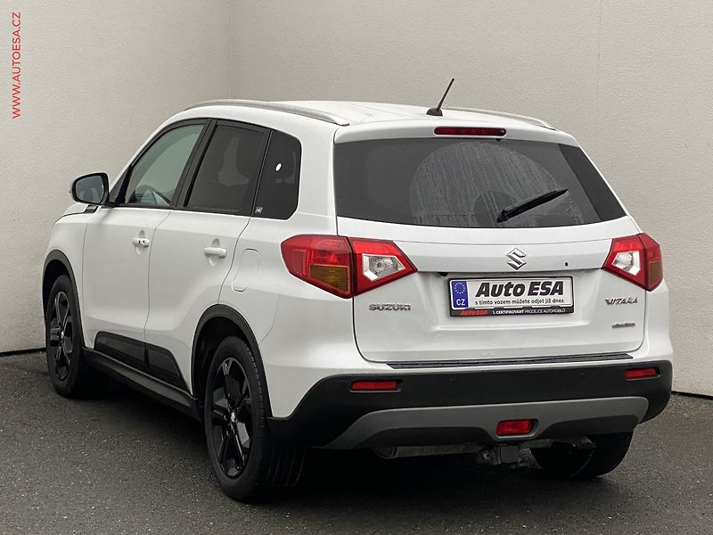 Suzuki Vitara (2017) 1.4 BJet AllGrip, Elegance - fotka 6 z 20