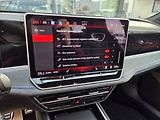 Volkswagen Passat Variant (2025) R-Line 2.0 TDI BlackStyle - náhled 30
