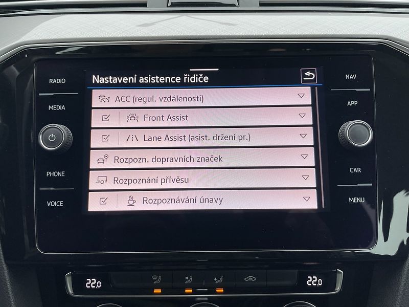 Volkswagen Passat (2020) Com. 2.0TDi 110kW! DSG! Navi! - fotka 27 z 37