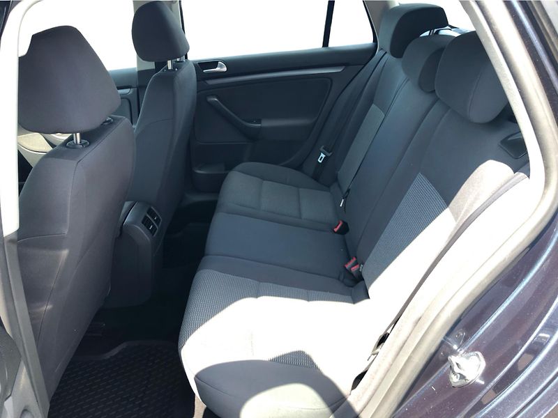 Volkswagen Golf A Variant 1.4 TSi TRENDLINE - fotka 12 z 27