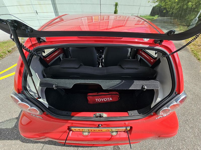 Toyota Aygo (2011) 1.0i KLIMA - fotka 16 z 17