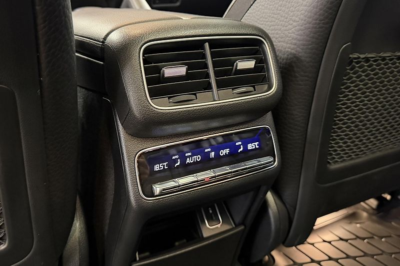 Mercedes-Benz GLS (2019) GLS 400d 4Matic AMG Line - fotka 20 z 111