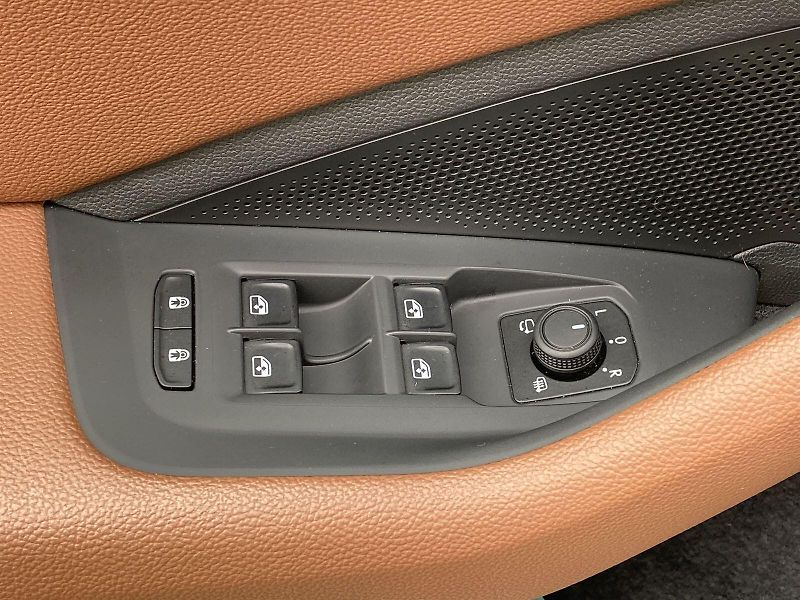 Škoda Superb (2024) 2.0 TDI 4x4 DSG L&K - fotka 24 z 38