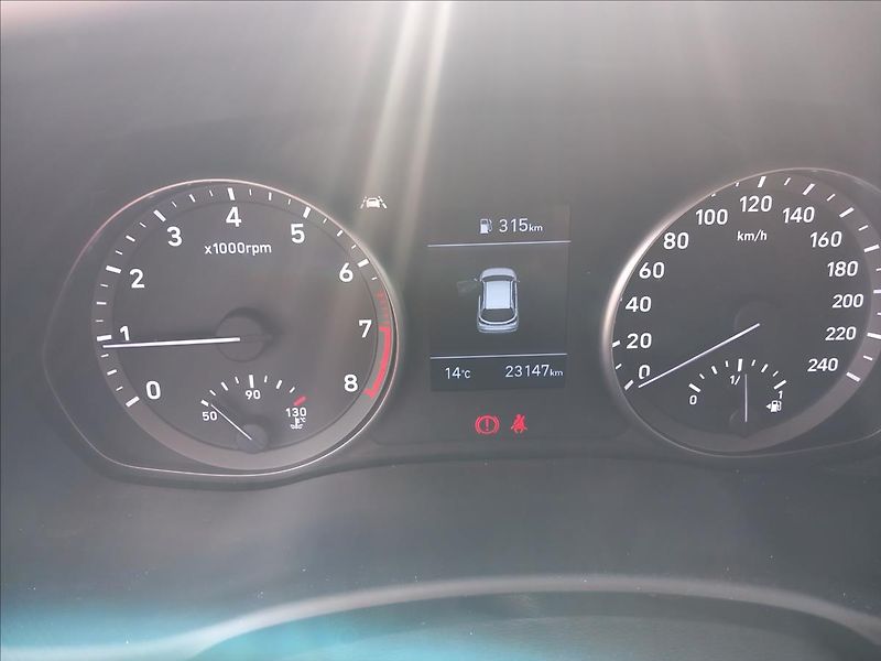 Hyundai i30 1,0 T-GDI MT START PLUS - fotka 16 z 19