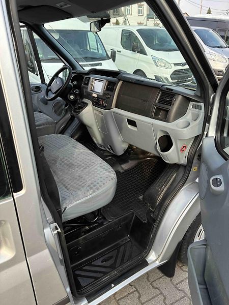 Ford Transit (2014) L2-H2 6 míst se zahradkou - fotka 8 z 12