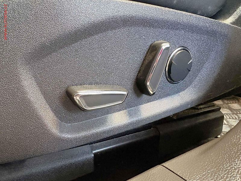 Ford Mondeo (2018) 2.0 TDCi, Vignale, AT - fotka 13 z 18