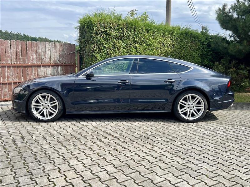 Audi A7 3,0 TDi S-line QUATTRO / LED - fotka 3 z 54