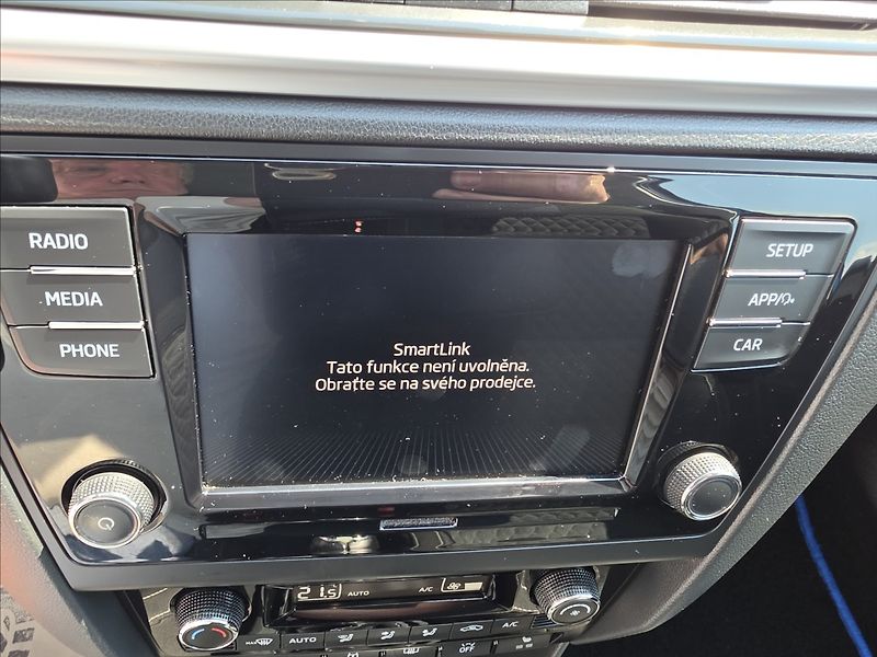 Škoda Rapid 1,0 TSi 70KW Drive dig.klima - fotka 21 z 46