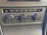 Volkswagen Golf (2014) 1.6TDi, Comfortline, zmk. - náhled 16