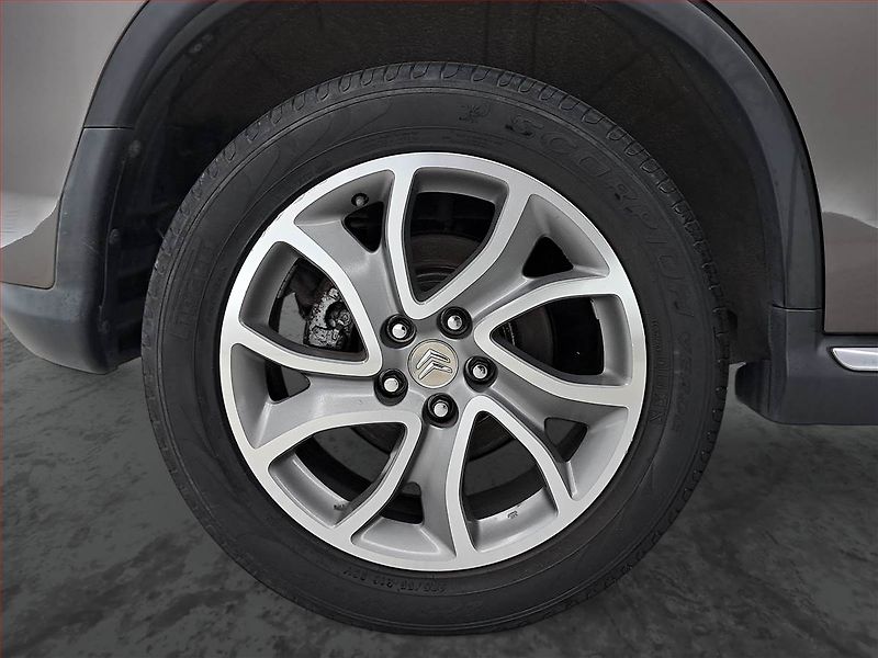 Citroën C4 Aircross (2012) 1.6, Park. senzory - fotka 15 z 19