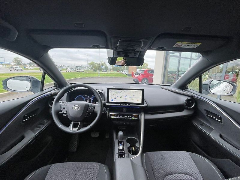 Toyota C-HR 2.0HEV, ČR, Executive, 2x pneu - fotka 24 z 32