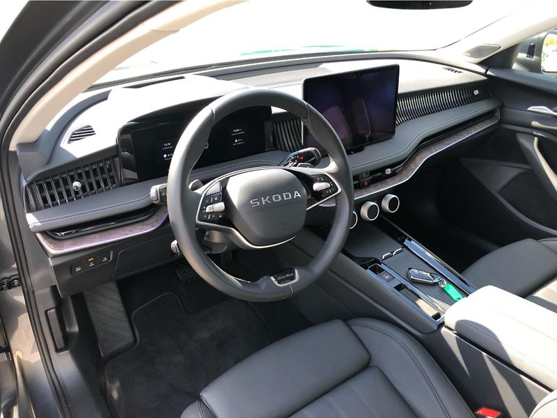 Škoda Superb combi L&K iV - fotka 5 z 30