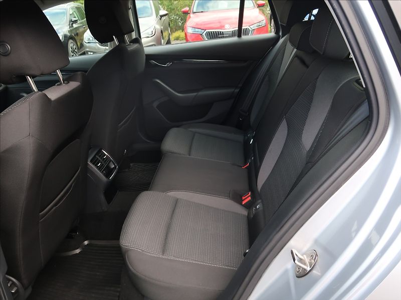 Škoda Octavia 2,0 TDi,1majČR,Serv.kn.,DPH - fotka 17 z 24