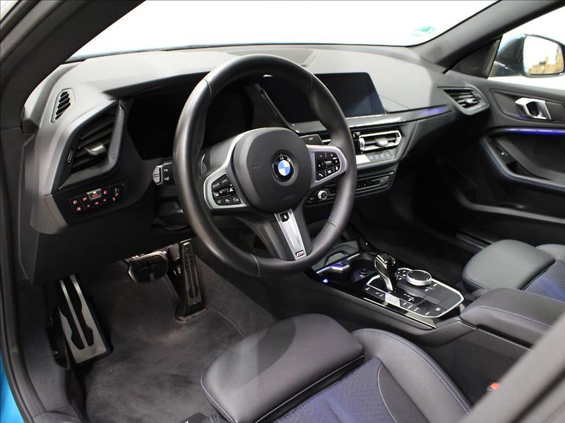 BMW Řada 2 1,5 218i Gran Coupe M Sport - fotka 10 z 37