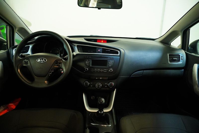Kia Ceed - fotka 6 z 6