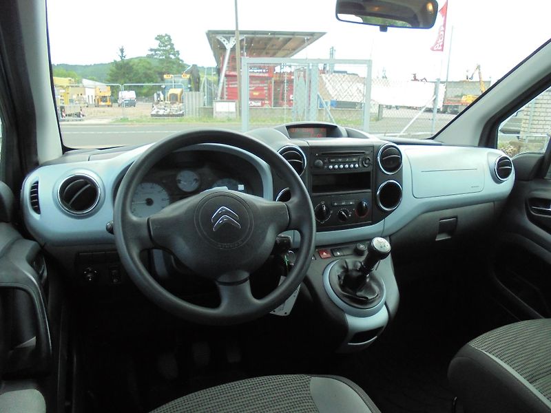 Citroën Berlingo (2013) 1.6 HDI- MULTISPACE- ČR - fotka 8 z 11