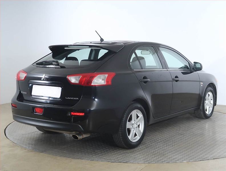 Mitsubishi Lancer (2009) 1.8 MIVEC, Serv.kniha - fotka 5 z 16