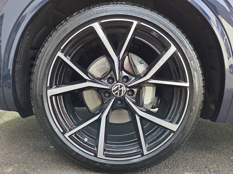 Volkswagen Touareg (2026) Final Edition R-Line 3.0 TDI 2 - fotka 56 z 57