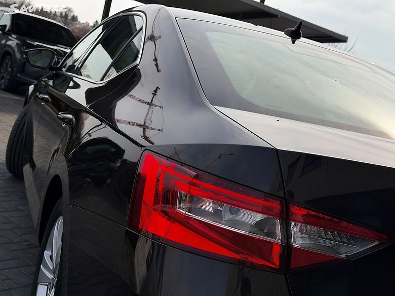 Škoda Superb (2020) 2.0 TDi 110kw/STYLE/tažné - fotka 23 z 27