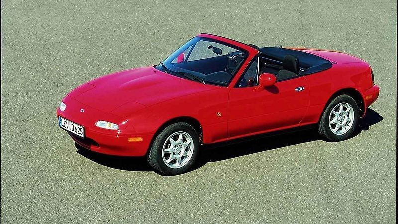 Toyota MR2.