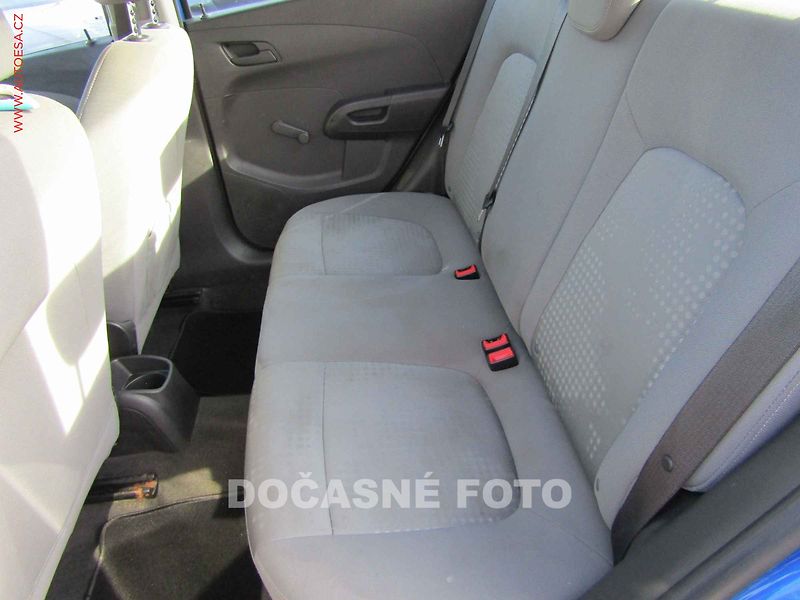 Chevrolet Aveo (2012) 1.3 i, 1.maj,ČR, Klima - fotka 9 z 19