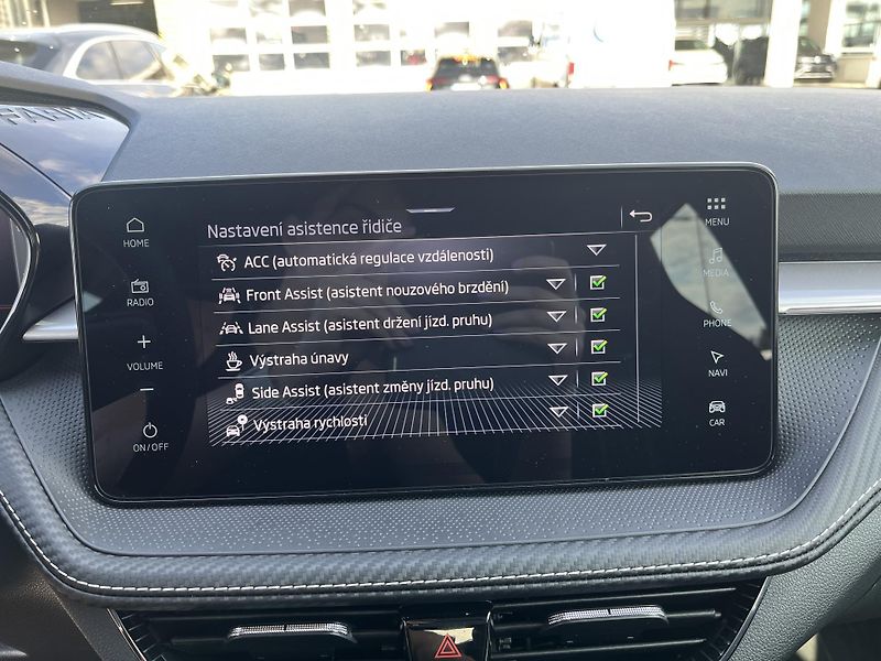 Škoda Fabia EDICE 130 PLUS MC 1.5TSI /1.5 - fotka 19 z 22