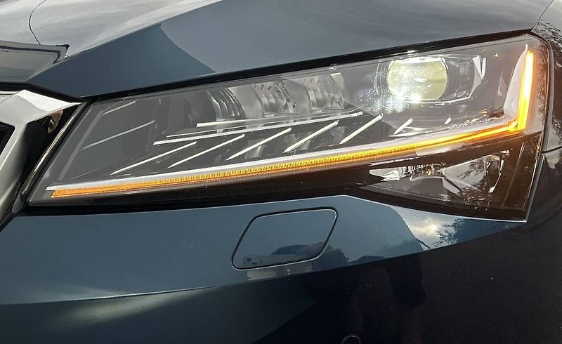 Škoda Superb (2023) 2.0 TDI 110kW Tažné Panorama - fotka 34 z 35