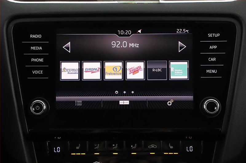 Škoda Octavia (2019) 1.6 TDI, Tempomat - fotka 14 z 18