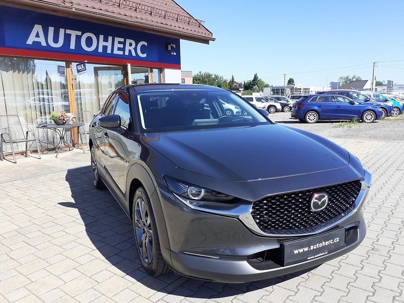 Mazda CX-30 (2021) 2.0  Skyactiv 137kw - fotka 2 z 37