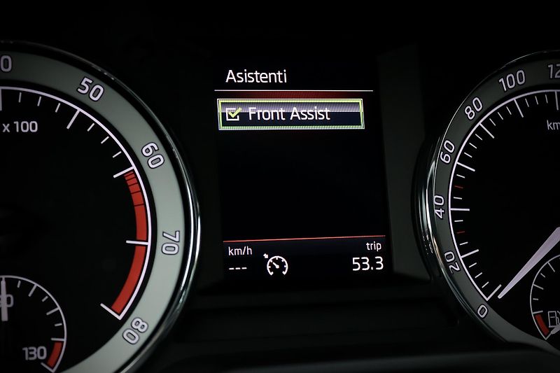 Škoda Octavia 3 FL Combi 1.5 TSI 110 kW DSG - fotka 26 z 39