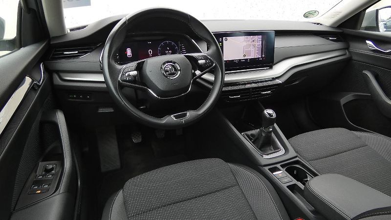 Škoda Octavia 2,0 TDI Ambition - fotka 5 z 22